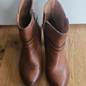 PIKOLINOS Tan Leather Ankle Booties